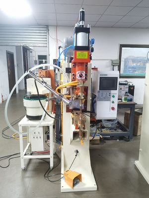 Сварщик 180KVA пятна гайки